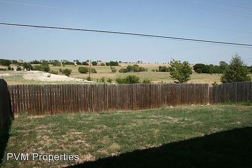 2nd image of 700 Paso Fino St