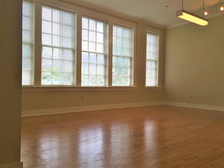 715 Sherman St #6 — Photo 4