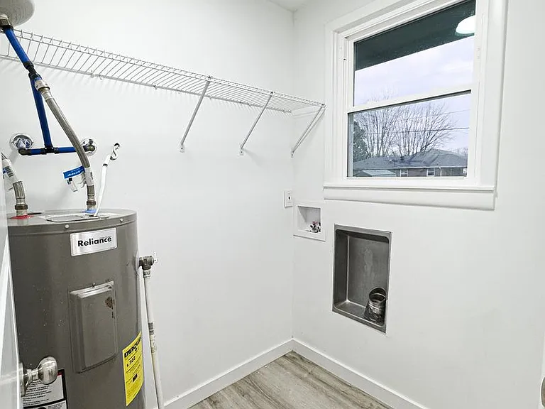 1307 Jarrett Dr — Photo 19