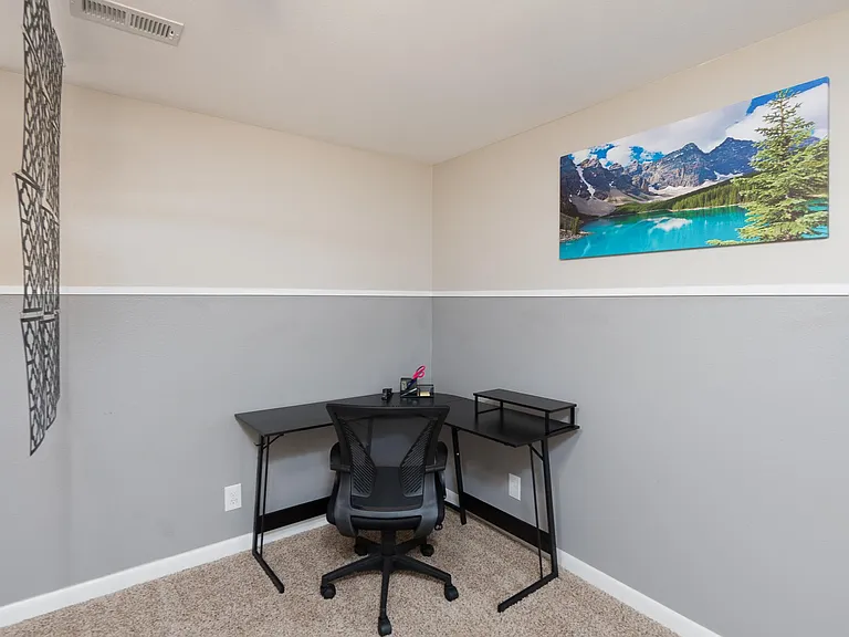 2105 Eagle View Dr #2 — Photo 10