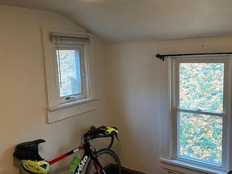 119 Thurston Ave — Photo 22
