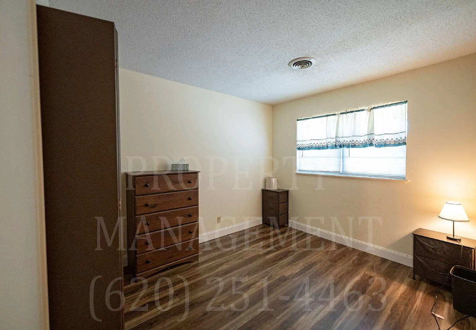 2 bed, 1.0 bath, $850 — Photo 4