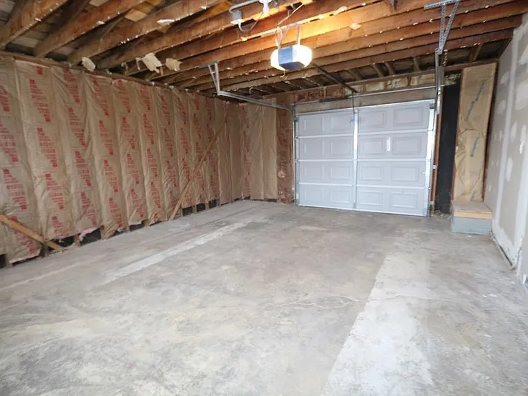 5465 Maryland St — Photo 26