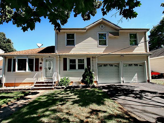 2 Car Attached Garage
