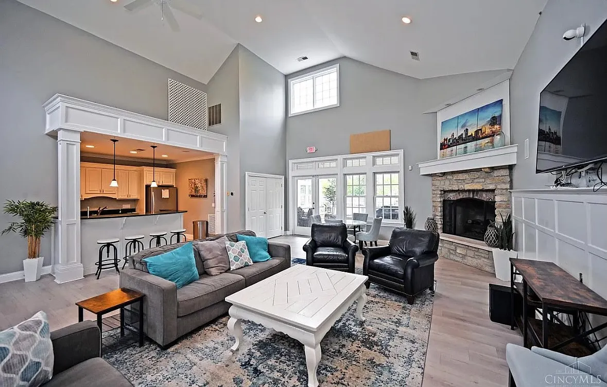 1 bed, 747 sqft, $1,650 — Photo 4