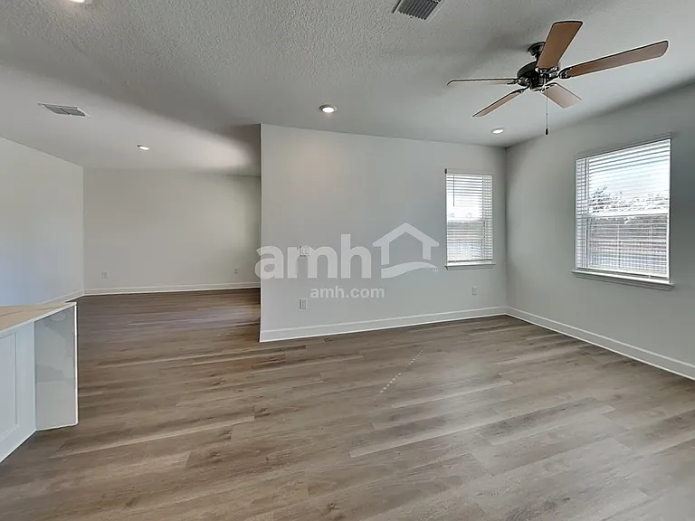 16438 Cheyanne Ct — Photo 6