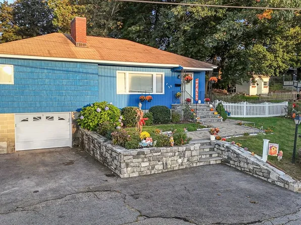 30 Stewart St, Lowell, MA 01851