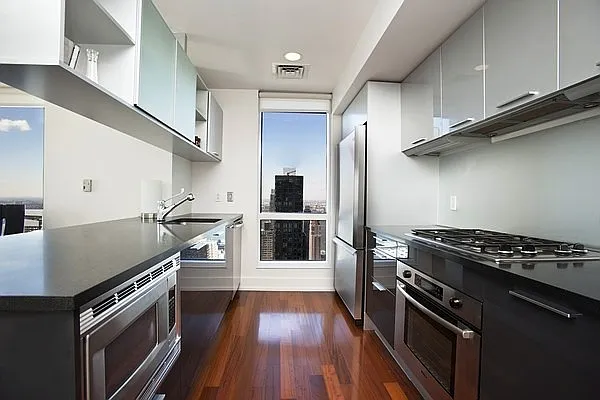 Rented by Nest Seekers International | media 9