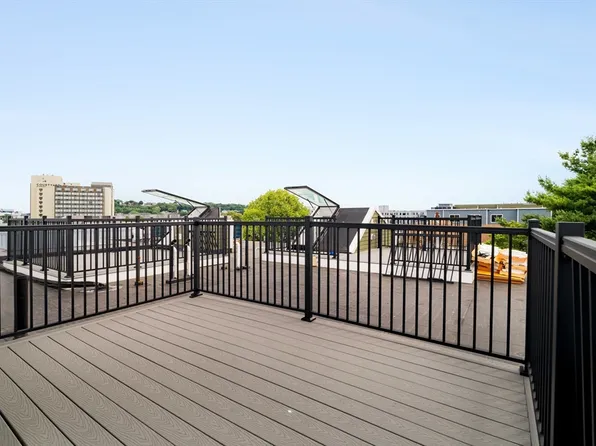 95 Addison St #Penthouse 8, Boston, MA 02128
