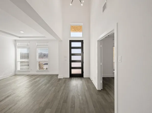 1127 Woodridge Dr, Desoto, TX 75115