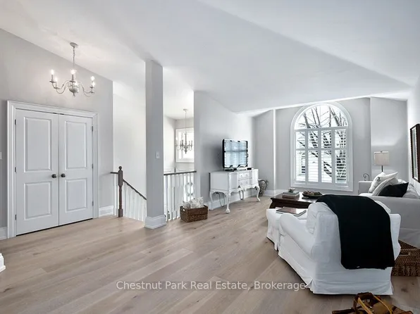 40 Barker Blvd, Collingwood, ON L9Y 4W4
