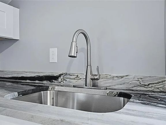 3rd image of 188 Greene Ln #B