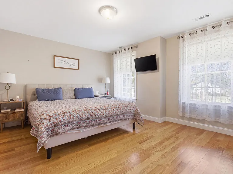 7 Spring Ct #A — Photo 19