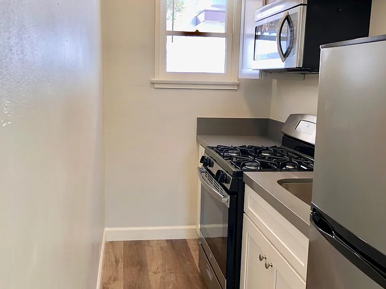 5242 E The Toledo — Photo 8