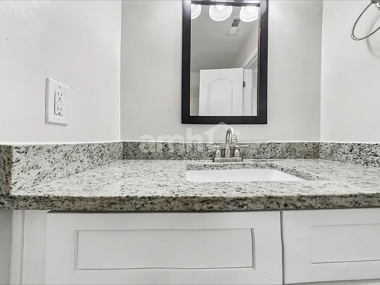2533 Kilkenny Ct — Photo 14