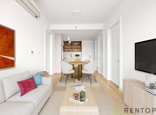 210 Greenpoint Ave #2K, Brooklyn, NY 11222