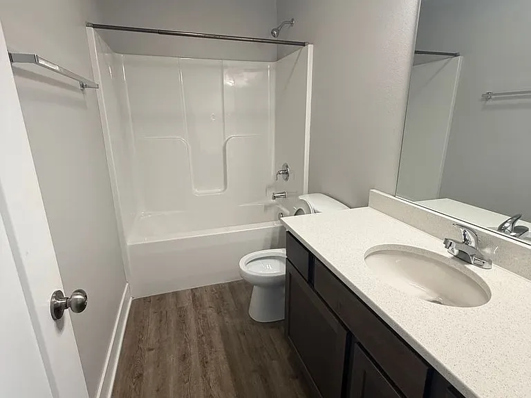 234 NW Common Pl — Photo 6