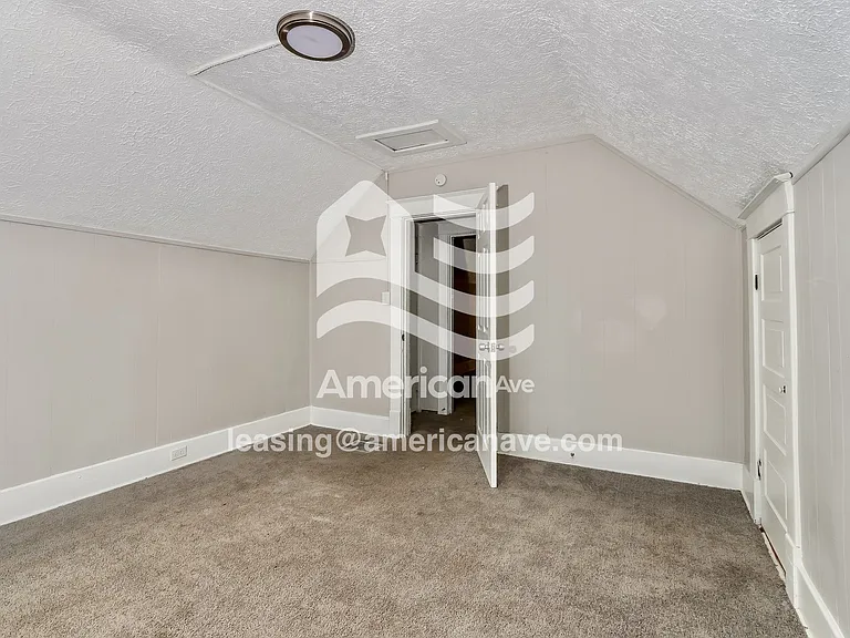 1028957_013_wm_-_bedroom_13227954.jpg