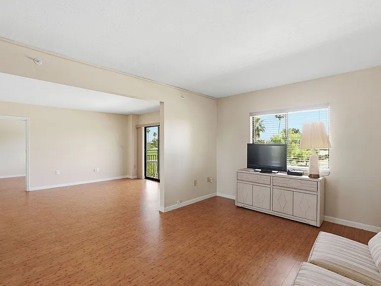 10330 W Thunderbird Blvd #C319 — Photo 3