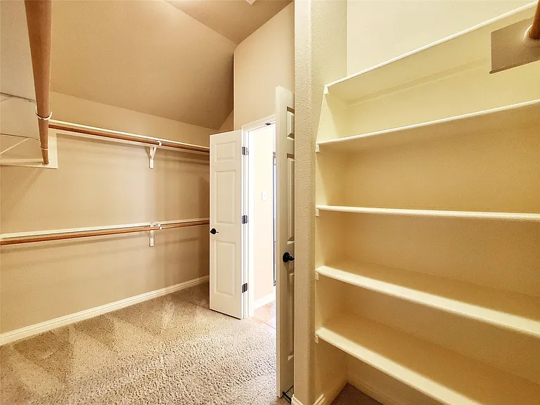 2506 Mancuso Bnd — Photo 25