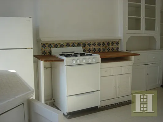 Rented by Halstead Real Estate | media 33