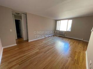 5820 N Sheridan Rd #1, Chicago, IL 60660