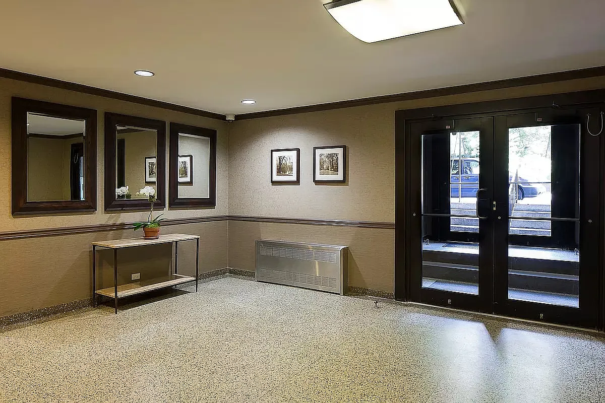 461 Central Park West — Photo 2