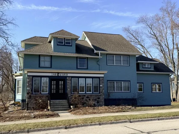 N46W5919 Spring STREET, Cedarburg, WI 53012
