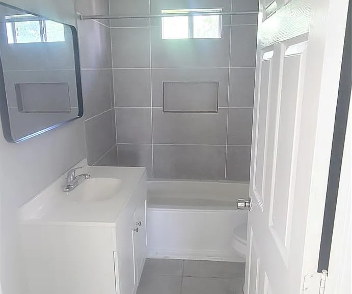 9710 Casa Loma Dr — Photo 12