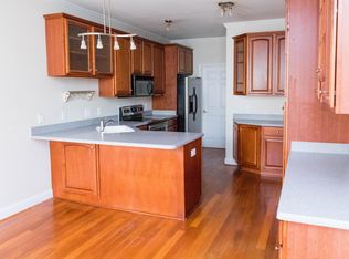 1321 Woodpecker Ln, Hanahan, SC 29410