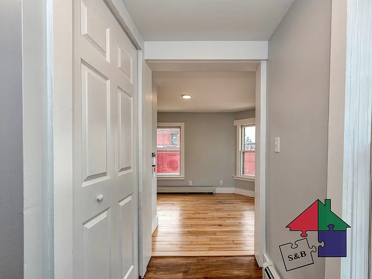 166 N Winooski Ave — Photo 7