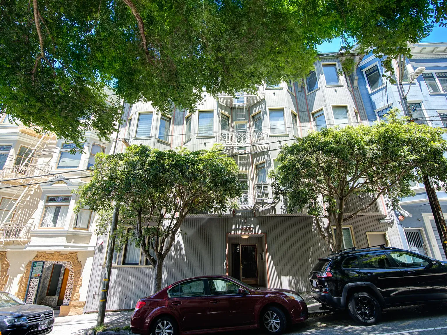 1350 Washington Street — Photo 2