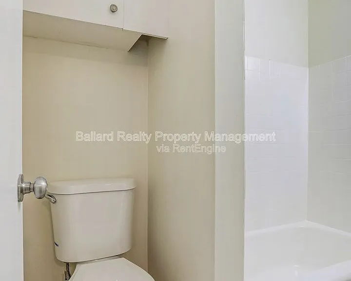 9030 Greenwood Ave N #106 — Photo 13