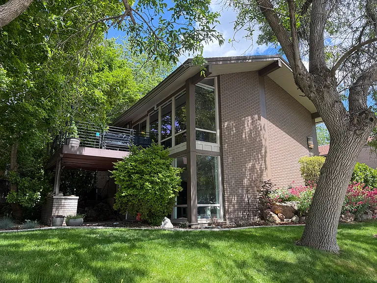 1825 S Foothill Dr — Photo 1