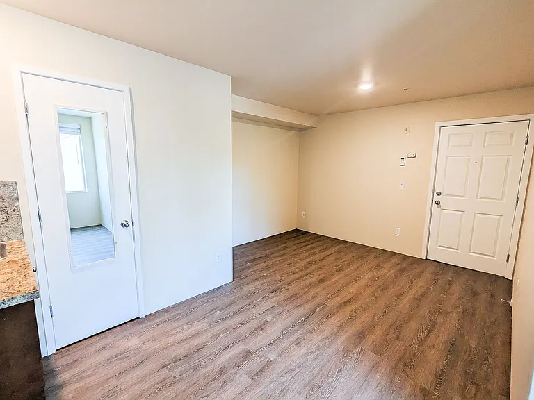 Vision 5 Apartments — Photo 34