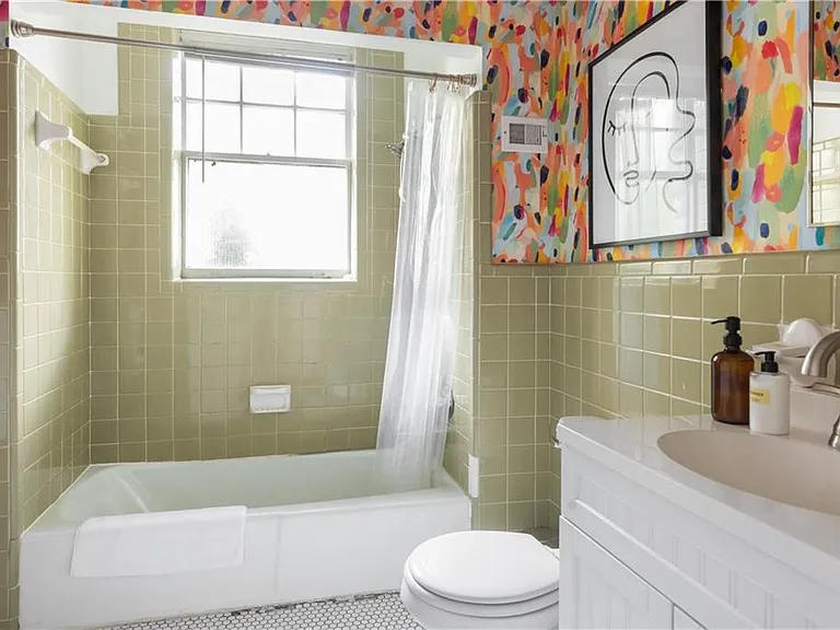 664 Kennesaw Ave NE — Photo 40