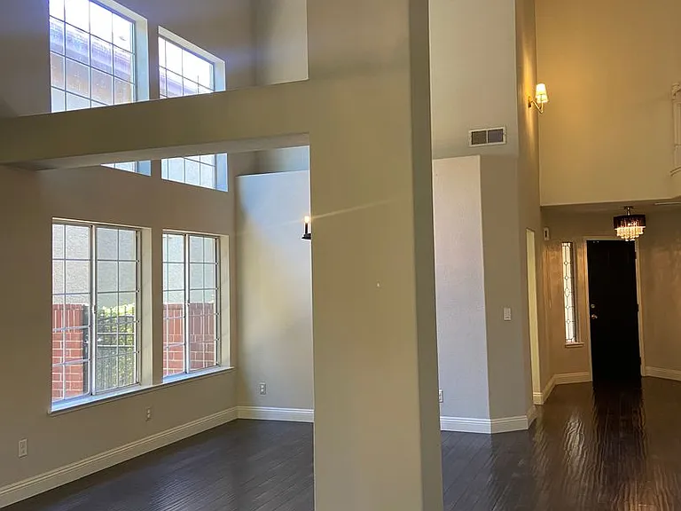 104 Lost Lake Ct — Photo 12