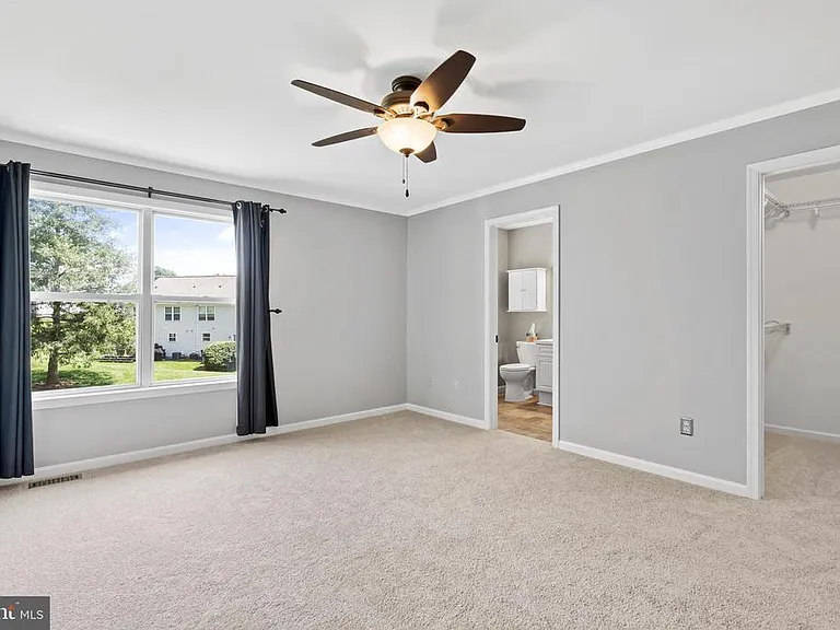 4650 Louise Saint Claire Dr — Photo 8