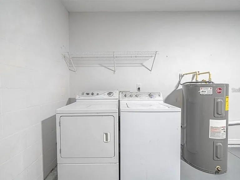 2025 Peaceful Palm St — Photo 16