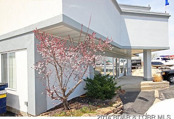 3rd image of 3855 Osage Beach Pkwy