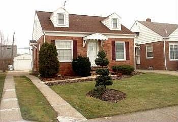 3rd image of 20950 Tracy Ave