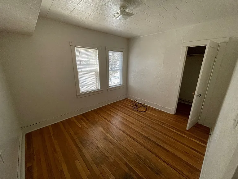 4717 Baldwin Ave — Photo 5