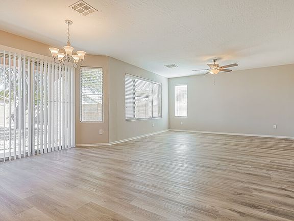 5th image of 3790 W South Butte Rd