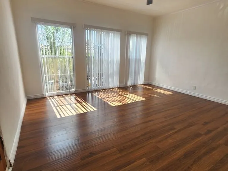 1152 N Kingsley Dr #202 — Photo 5