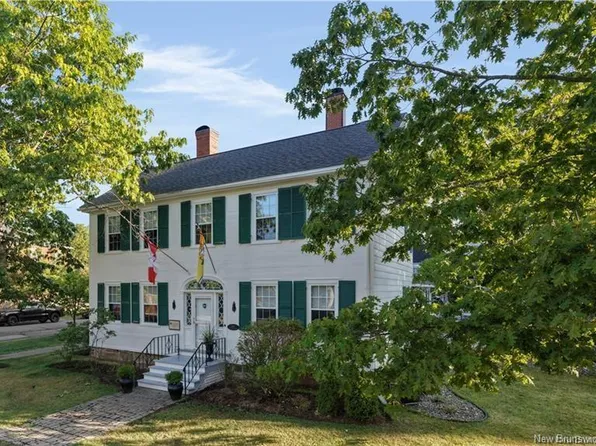 204 Montague St, Saint Andrews, NB E5B 1J3