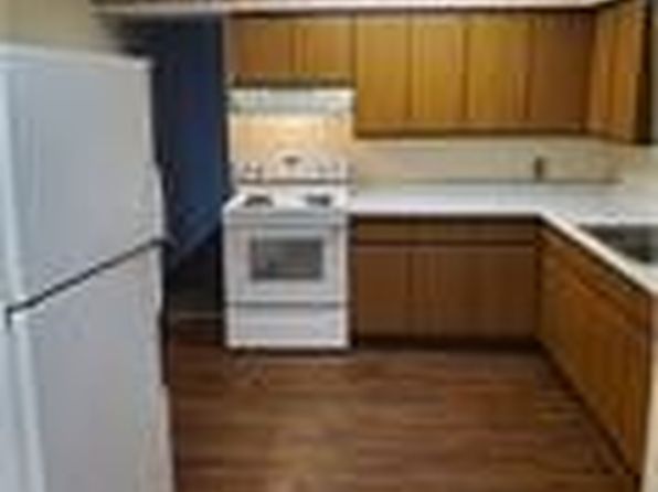 324 Steele St