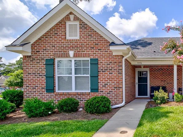 1086 Bridgeport Way, Leland, NC 28451