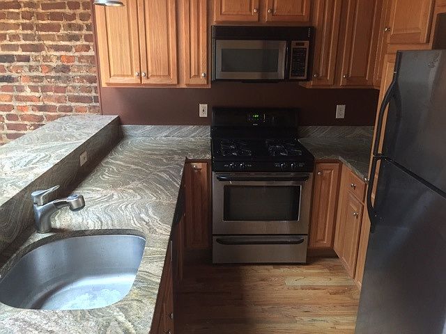 1st image of 15 N 17th St #B