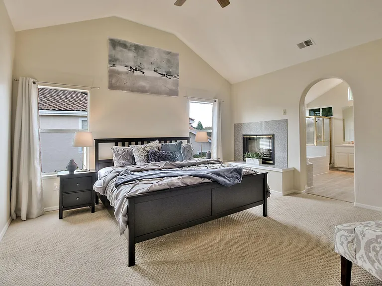 1238 Townsend Park Cir — Photo 9
