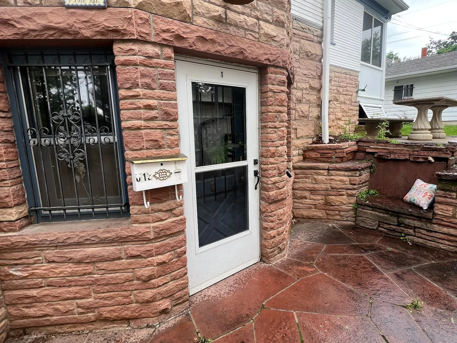 3 bed, 1245 sqft, $3,600 — Photo 2